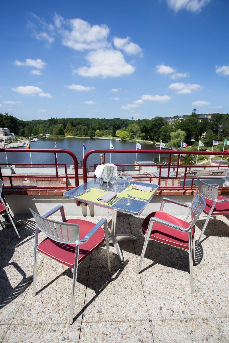 Hôtel Spa Du Béryl Bagnoles de l'Orne Normandie Exterior foto